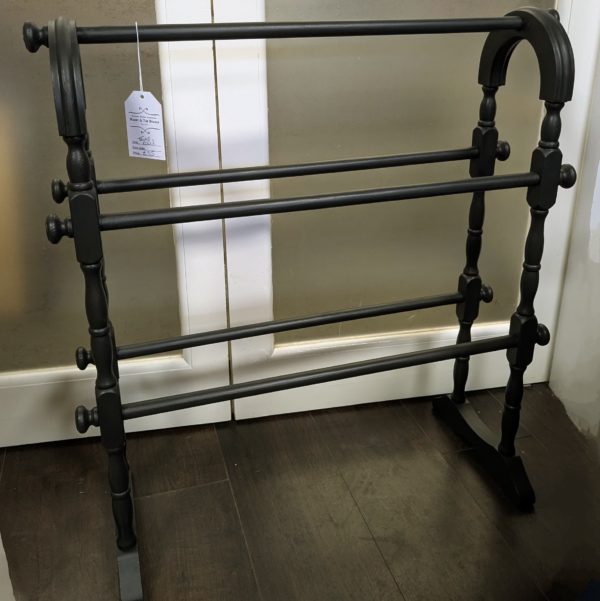 Towel rail