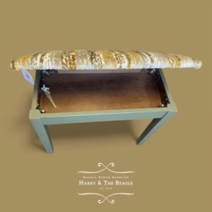 Piano stool